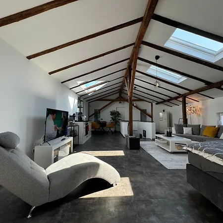 Gleis 13 - The Loft Im Ehemaligen Lokschuppen * Bückeburg